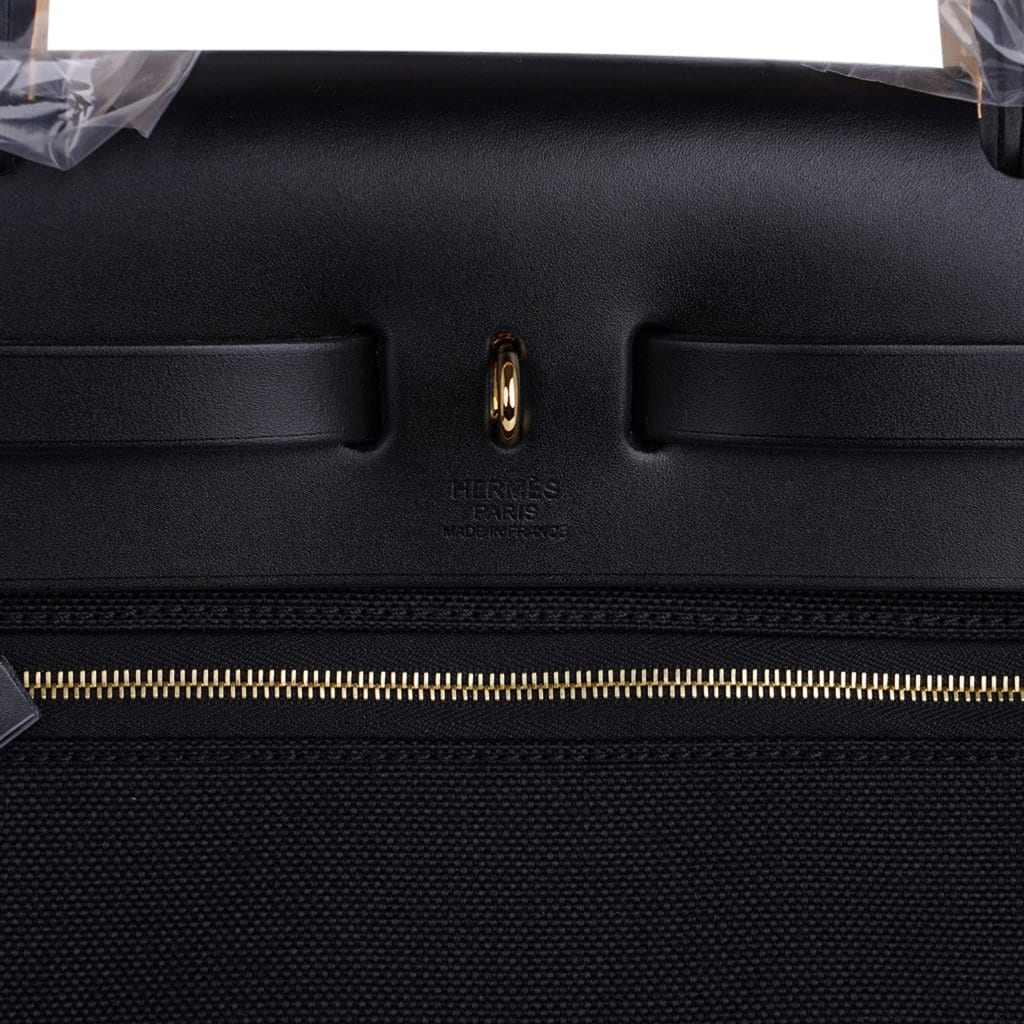 Herbag Zip Black on Black 31 Officier Canvas / Vache Hunter Leather