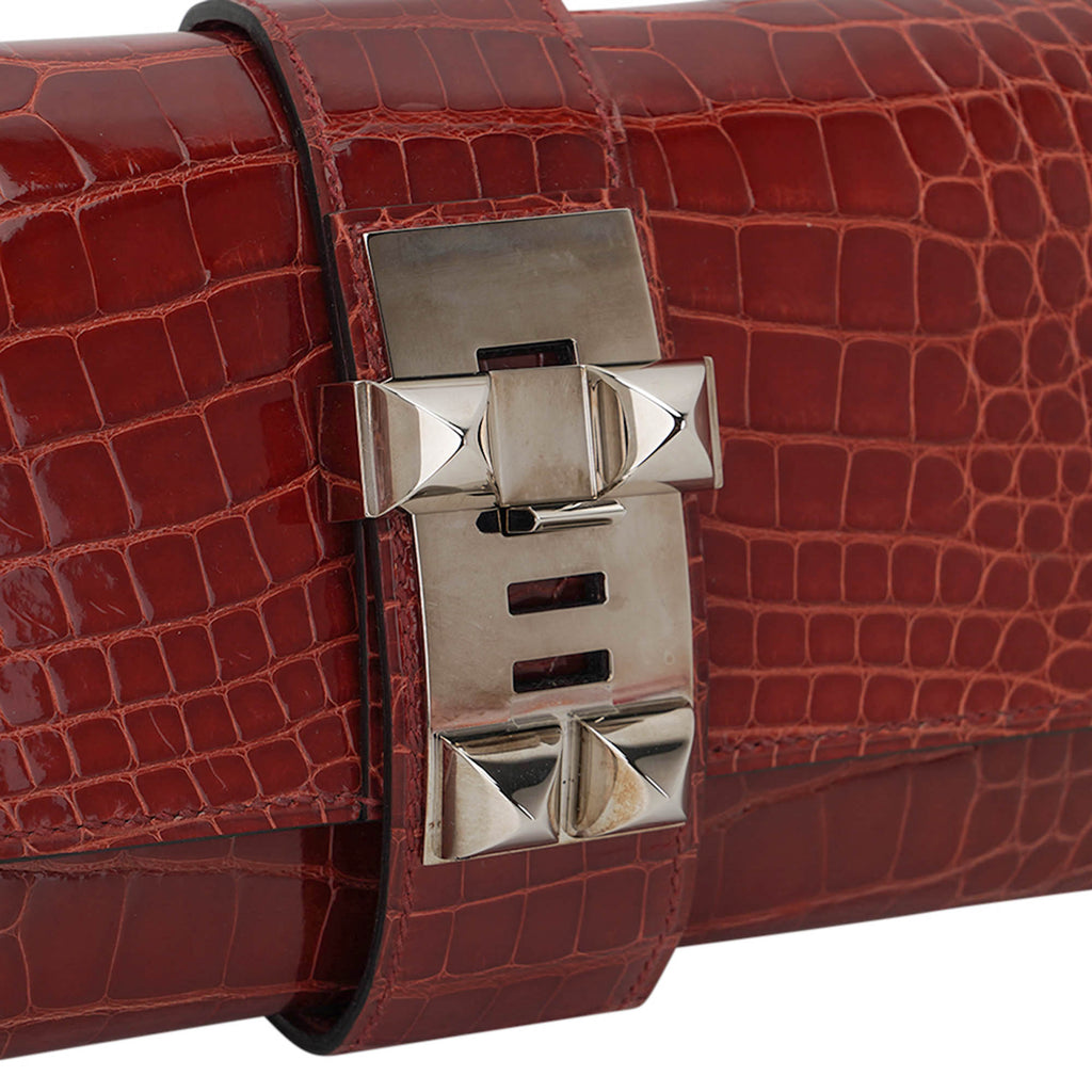 Medor 23 Clutch Bag Rouge H Alligator with Palladium Hardware