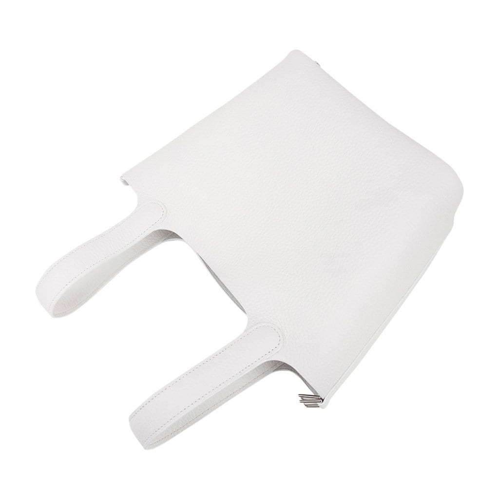 Picotin Lock 18 Bag White Tote Clemence Palladium Hardware