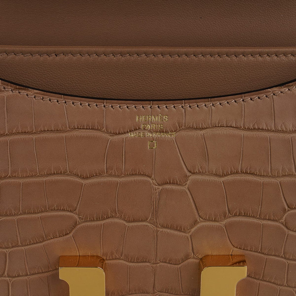Mini Constance Bag 18 Chai Matte Alligator with Gold Hardware